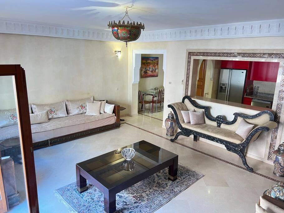 Beautiful Central & Comfortable Apartment Marrakesh Exterior photo
